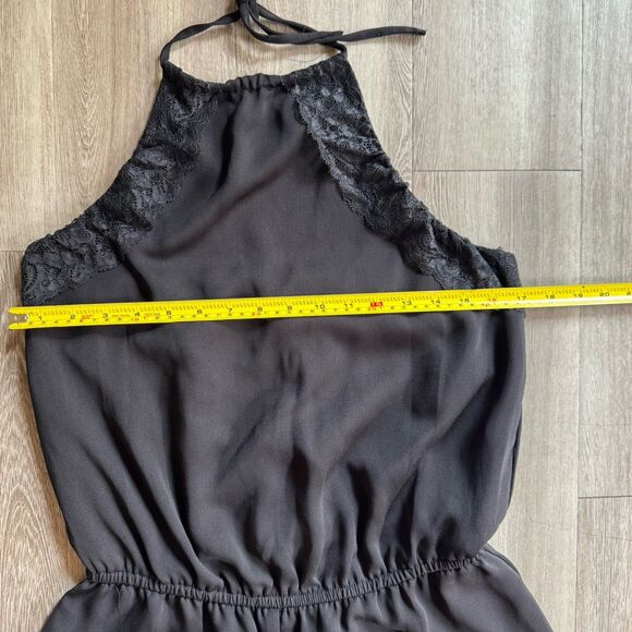 Guess Romper Size Medium Black "Flirty" Lace Trim Soft Y2K Backless Date Night - Picture 10 of 16